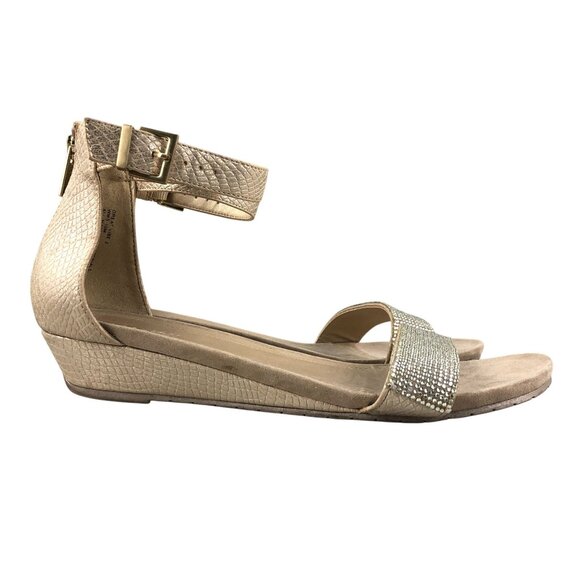 Reaction Kenneth Cole Women's 10M Great Vibe 2 Beige Gold Open Toe Wedge Sandals - Picture 1 of 16